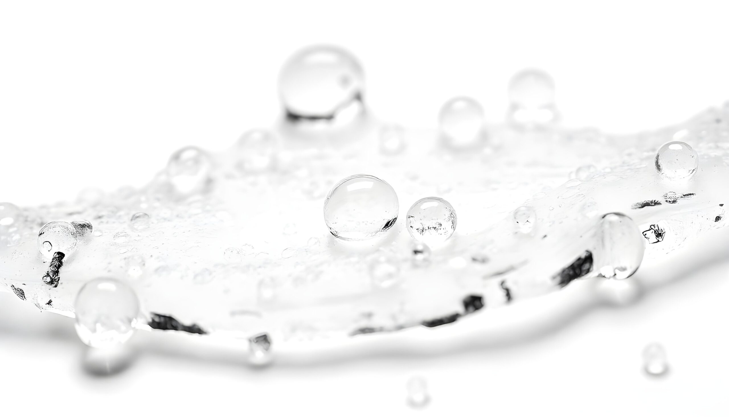 iluris Lab Micellar Cleansing Water (200 ml ) - Image 2